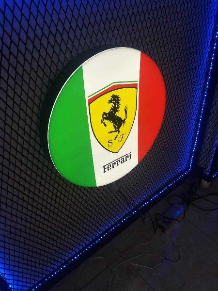 Ferrari Leuchtschild Italienische Flagge